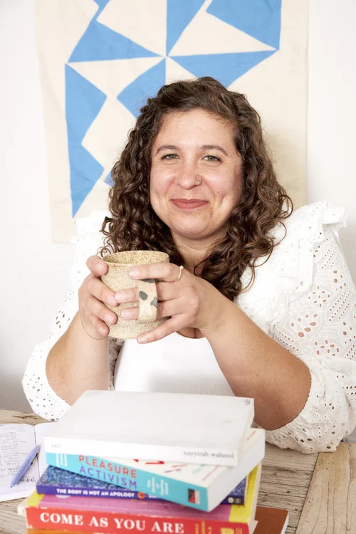 Laura Grossman, LMFT, couples therapist